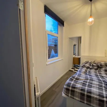 Gezellige Woning In Gezellige Wijk Apartment